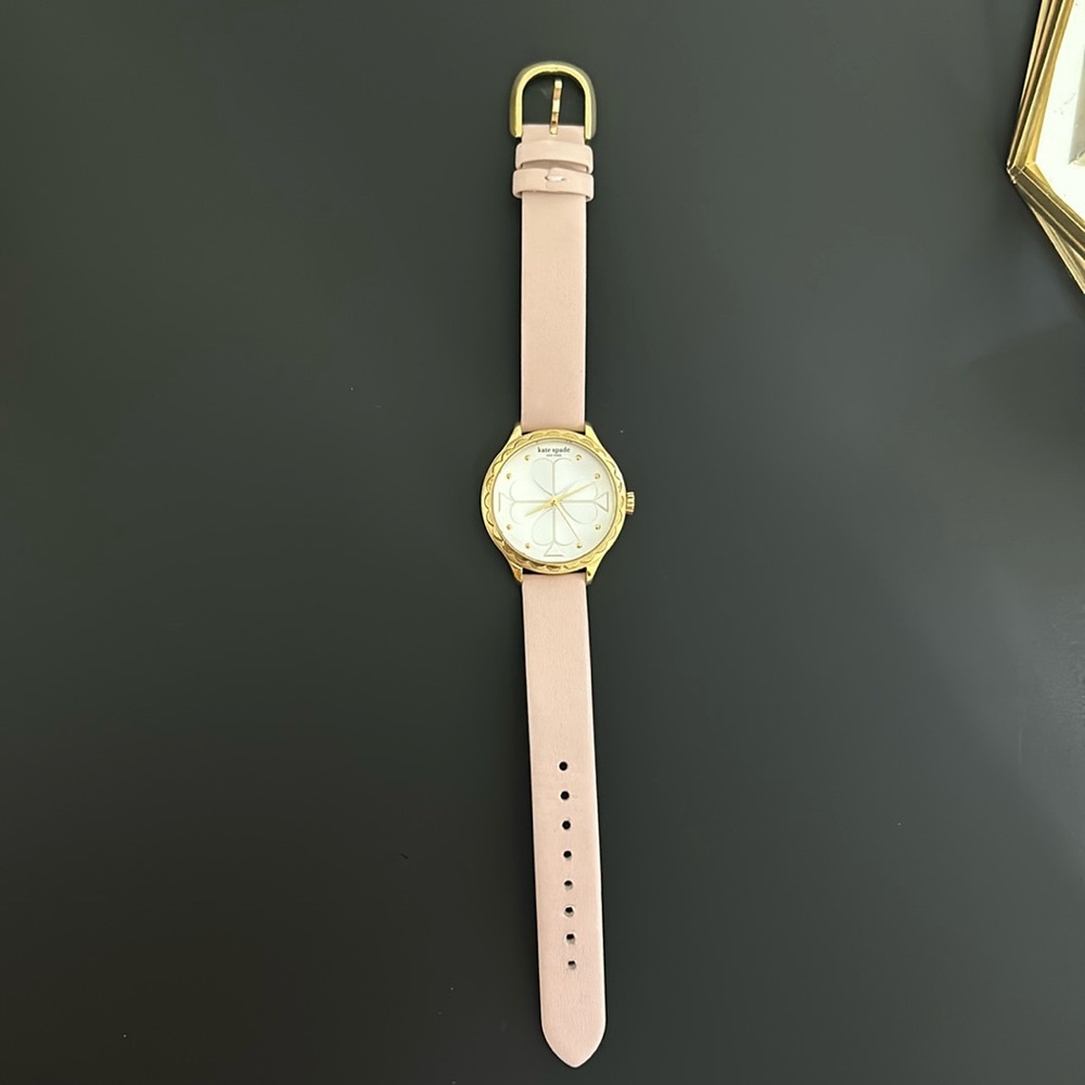 pink watch - new condition